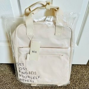 NWT BEIS The Expandable Backpack